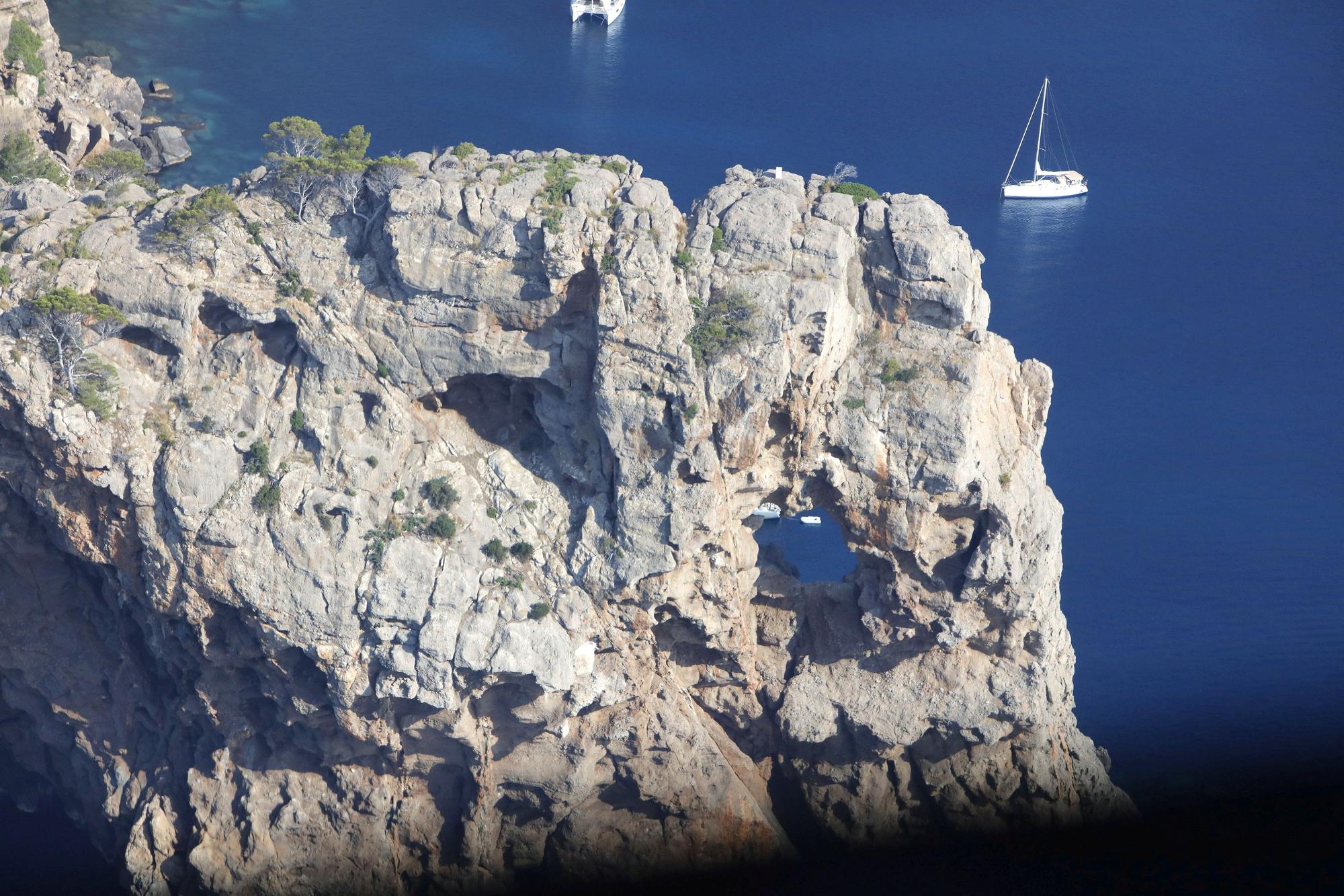 Mit HeliXperiences die Insel von oben sehen