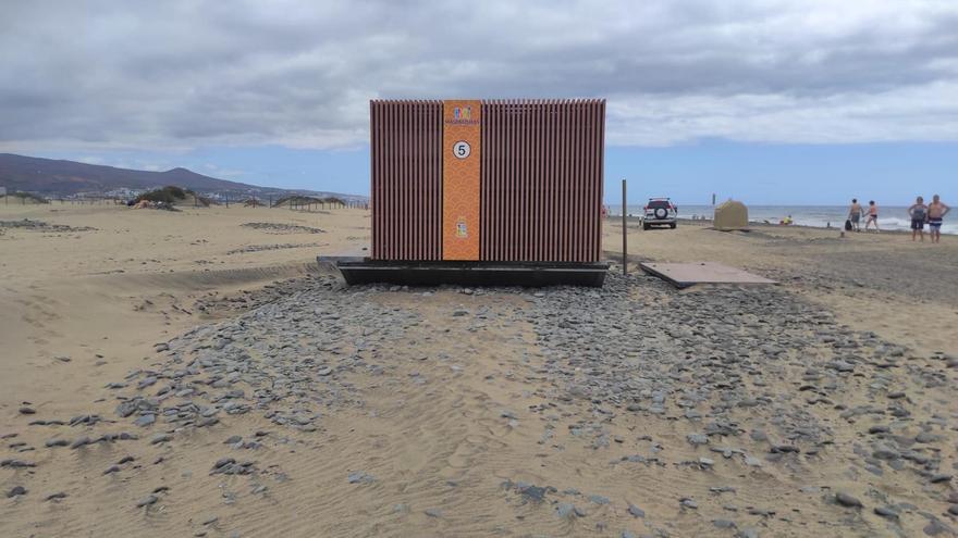 Las dunas de Maspalomas corren riesgo de desaparecer si no se cambian o mejoran los quioscos