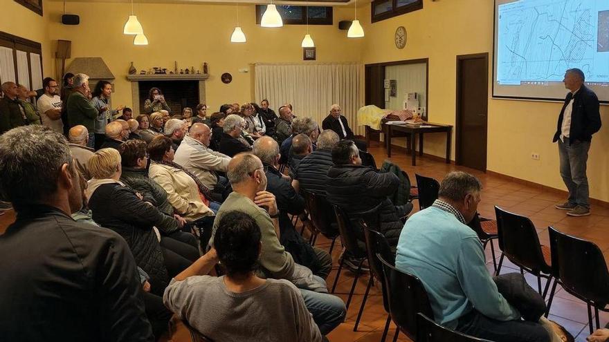 Zas, Laxe e Cabana pechan filas contra a investigación mineira Jorge Reyes
