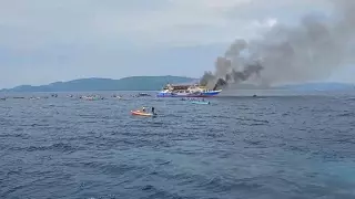 Un incendio en el barco 'KM Barcelona' en Indonesia obliga la evacuación de cientos de pasajeros