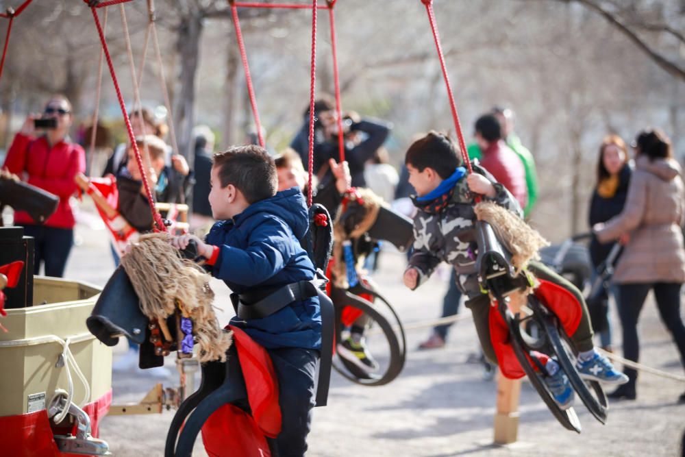 Sant Sebastià se acerca a los niños con la fiesta de sa Riera