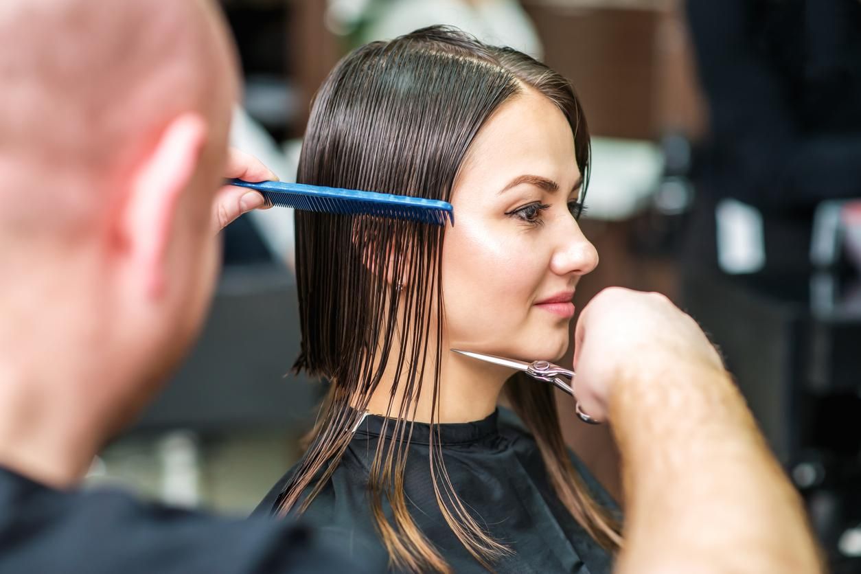El corte de pelo antiedad ideal para más de 45 años (sirve para pelos lisos y rizados)