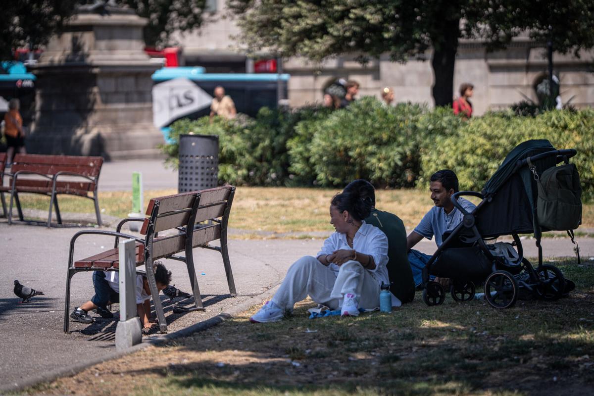 La calor extrema del juliol i la segona onada de calor ja deixen almenys 622 morts prematures a Espanya, de les quals 126 només a Catalunya
