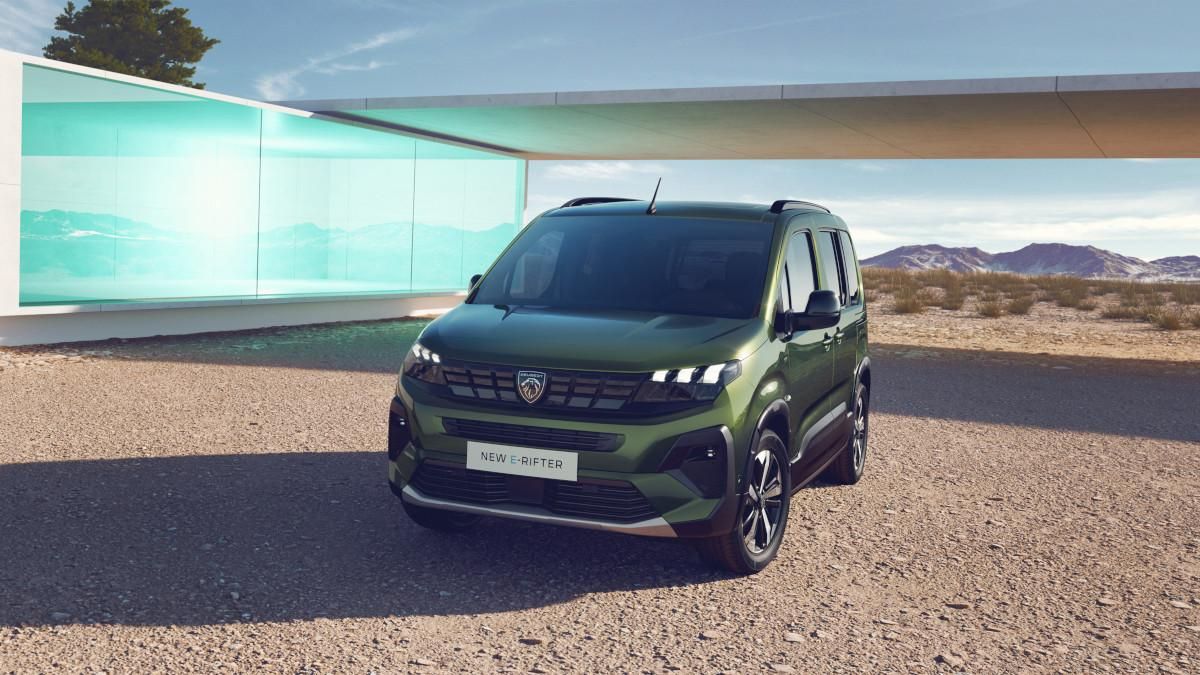 Peugeot, herhangi bir profesyonel için en eksiksiz ticari araç aralığına sahiptir.
