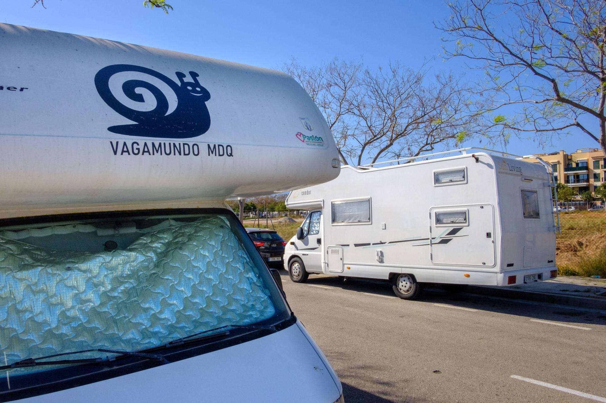 El asentamiento caravanista de Son Güells, en imágenes.