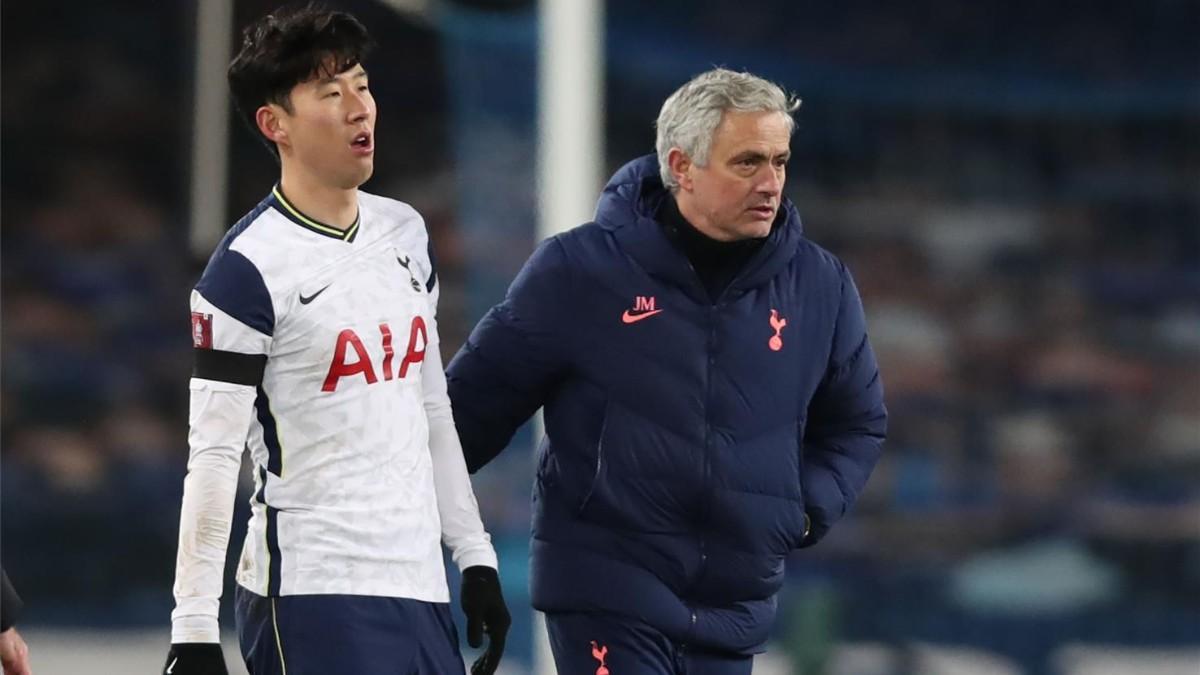 Son y Mourinho, en un partido del Tottenham