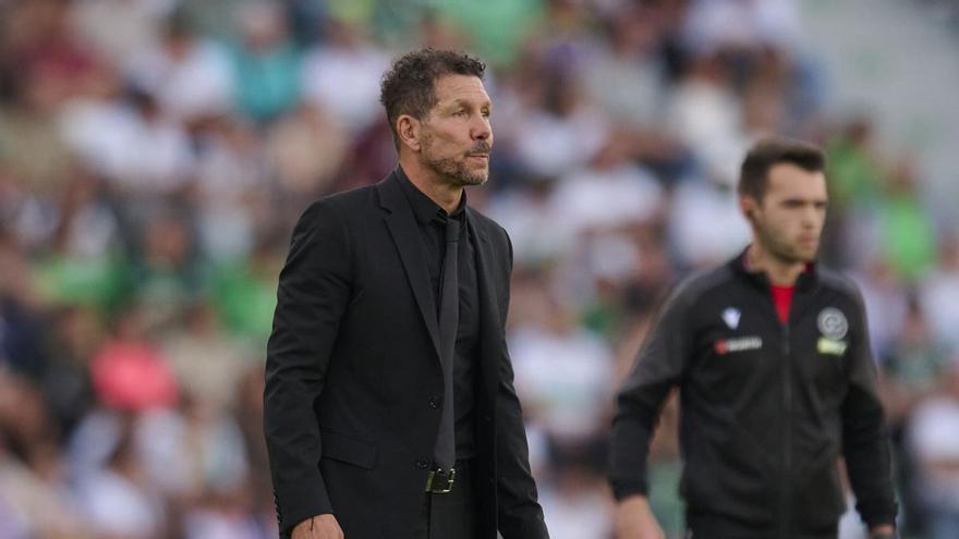 Más problemas de última hora para Simeone antes del Valencia CF - Atlético de Madrid: medio equipo está lesionado