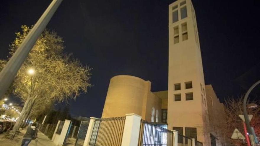 Fachada de la iglesia del Milagro-San Maximiliano de Kolbe, en Benimaclet.