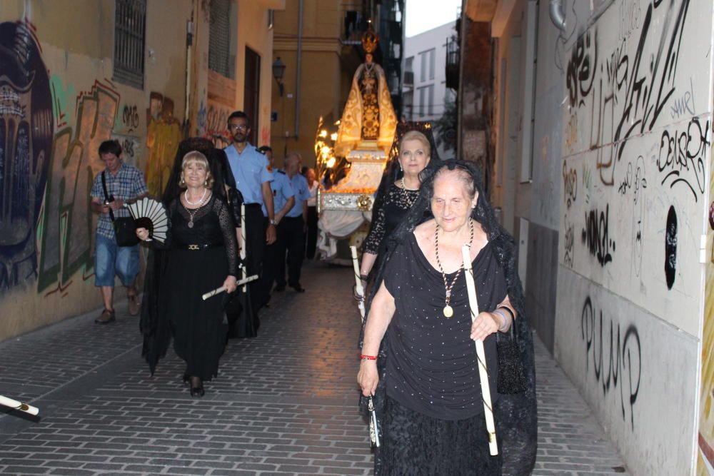 Procesión en el Barrio del Carmen y "cant de la carxofa"