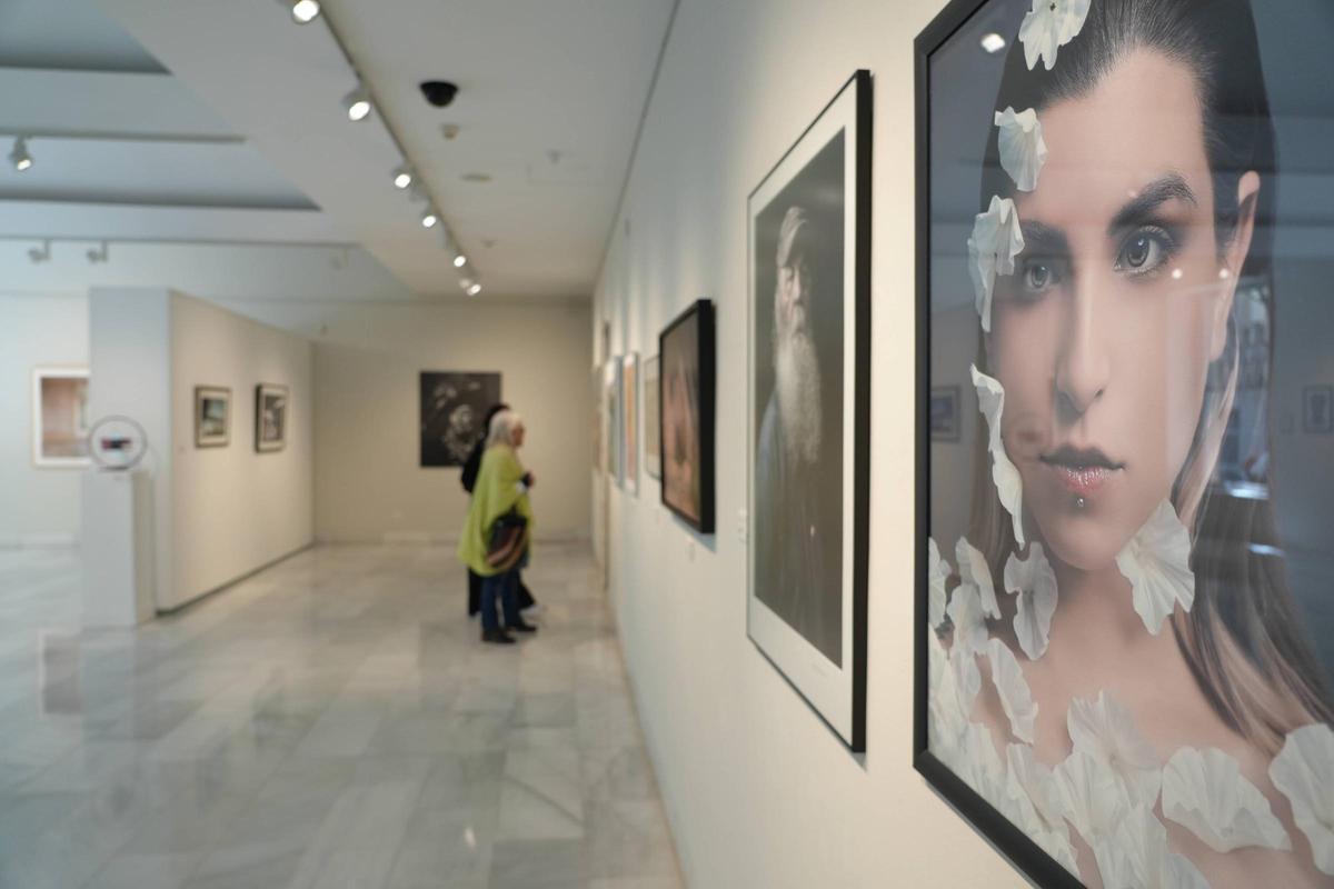 Exposición 'Artistas del Casco Antiguo', en la sala Vaquero Poblador de la Diputación de Badajoz.