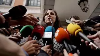 Podemos exige "rectificar el veto" a su inclusión en el Gobierno pero mantiene el apoyo a la investidura de Sánchez