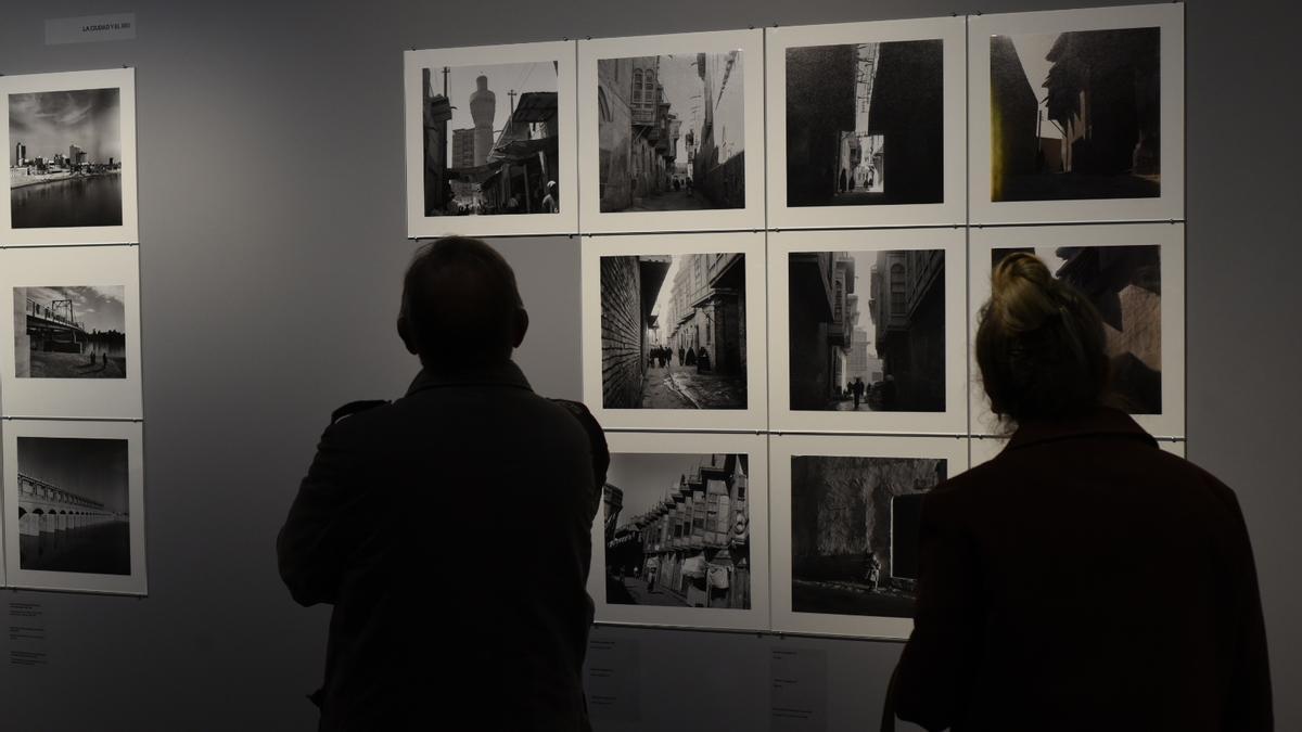 Exposición de fotografía &#039;Bagdad, un lugar moderno&#039;, de Latif Al Ani, en la Casa Árabe..