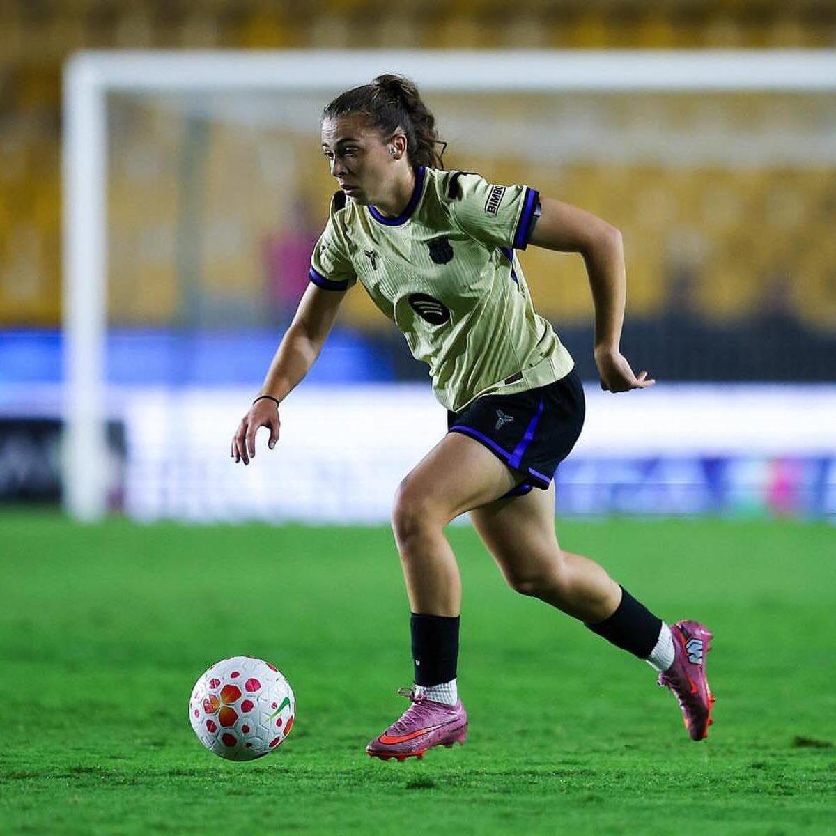 Lucía Corrales en un amistoso de pretemporada.