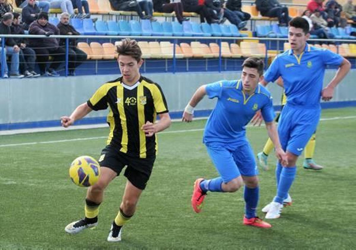 El Villarreal hace doblete ante el Kelme
