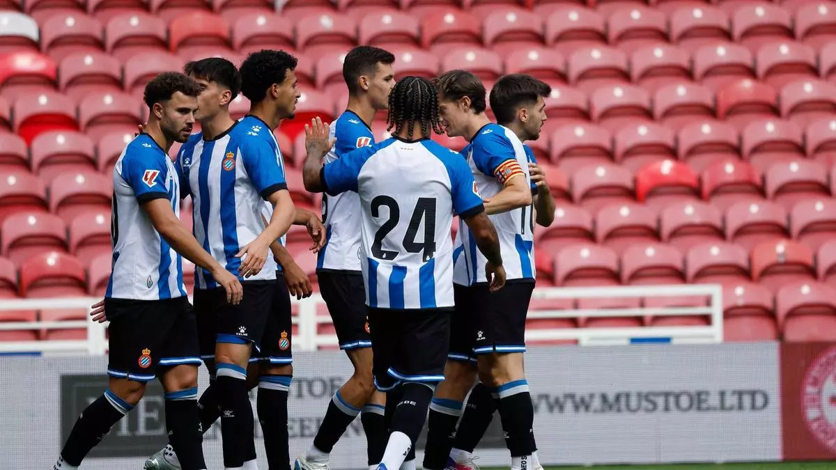 El Espanyol cae ante el Ipswich Town con Fortuño titular y sin Puado