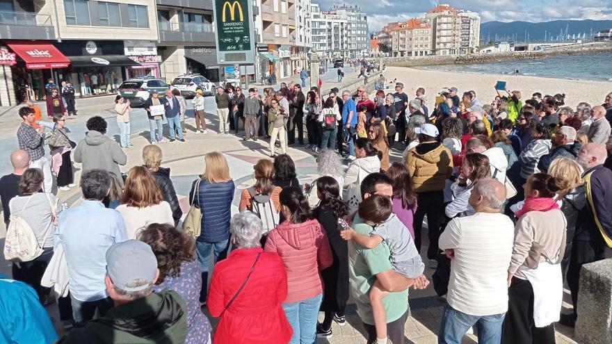 Movilización vecinal en Sanxenxo para conservar la icónica balaustrada de Silgar
