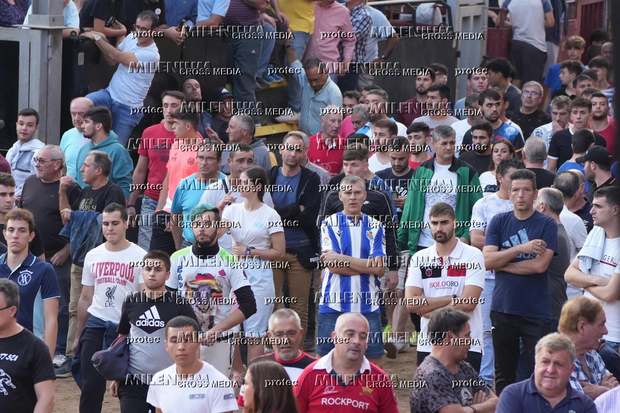 Galería de fotos de la última tarde de toros de la Fira en Onda