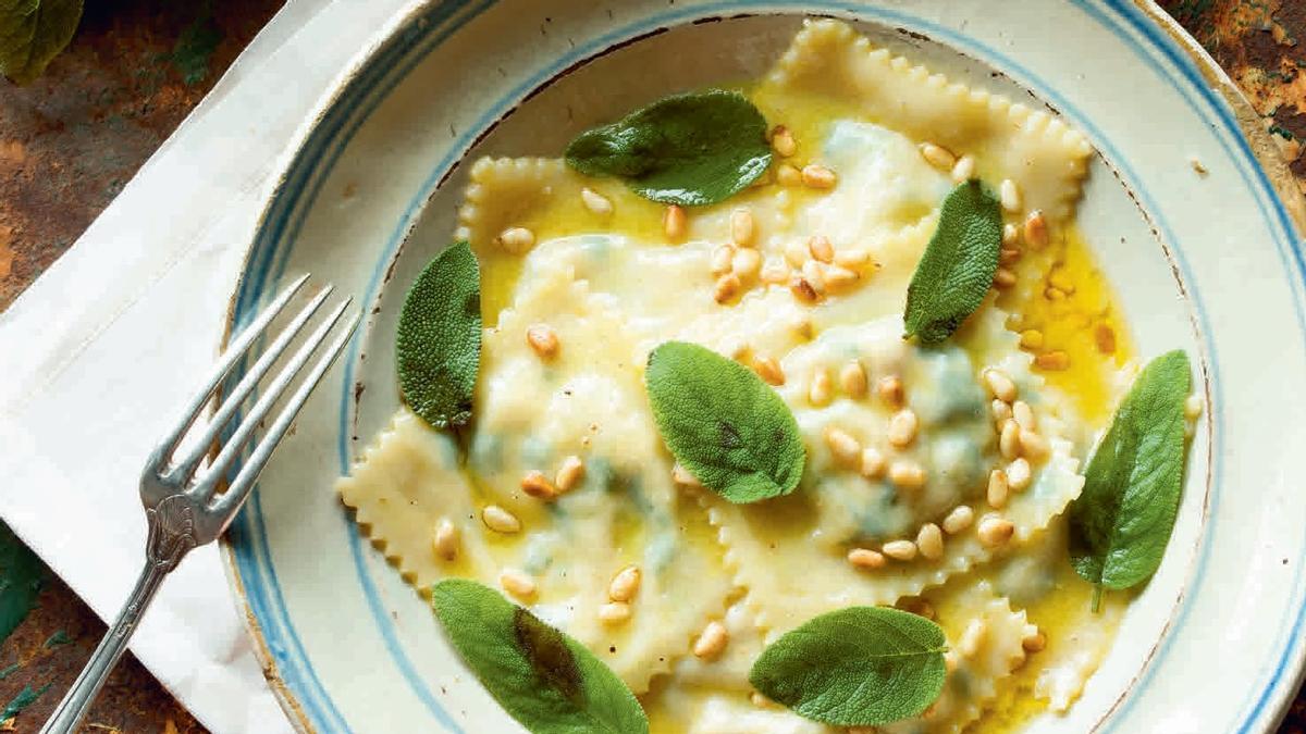 Raviolis de acelgas, espinacas y sesos.