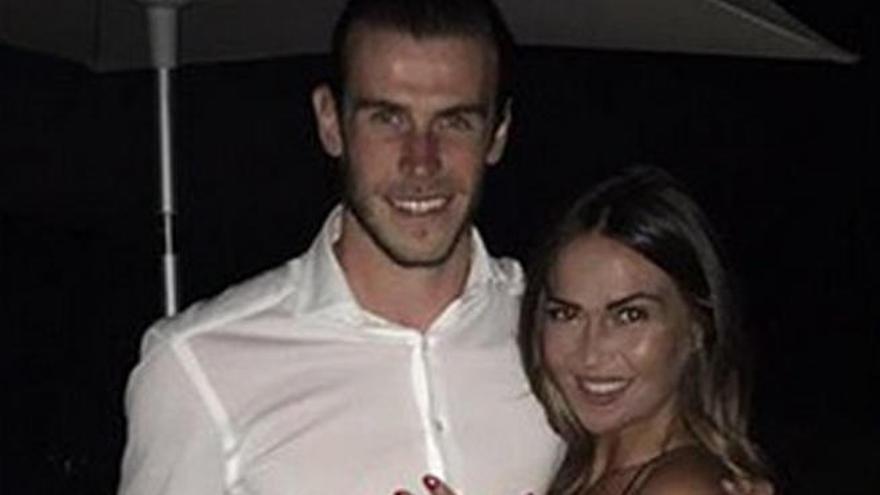 Gareth Bale y su prometida, Emma Rhys-Jones.