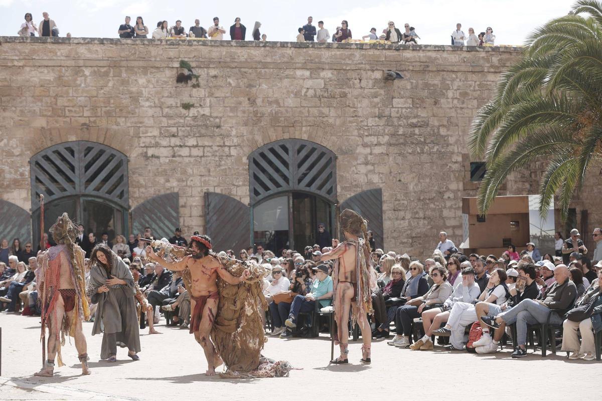 El Via Crucis de Llorenç Moyà en imágenes
