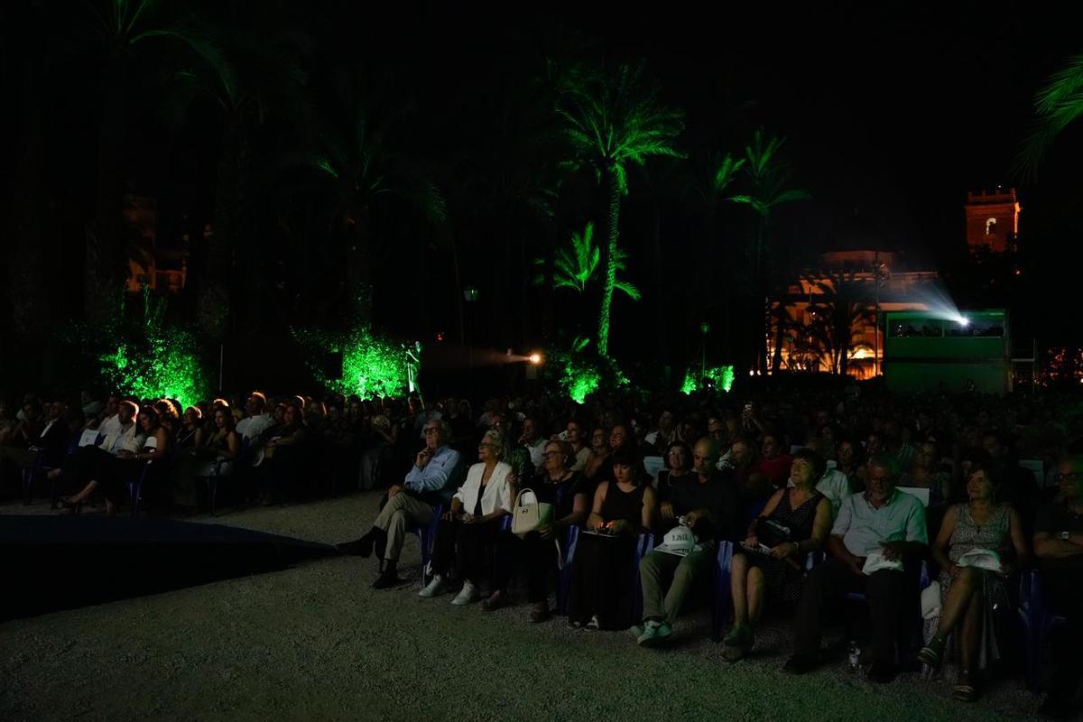 El público del Festival de Elche durante la entrega de premios.