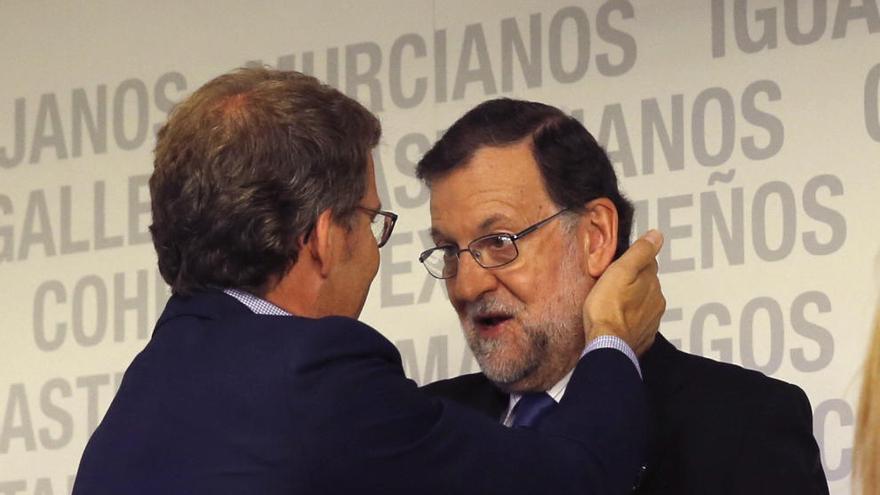 Feijóo felicita a Mariano Rajoy, esta mañana // EFE/J.Ballesteros