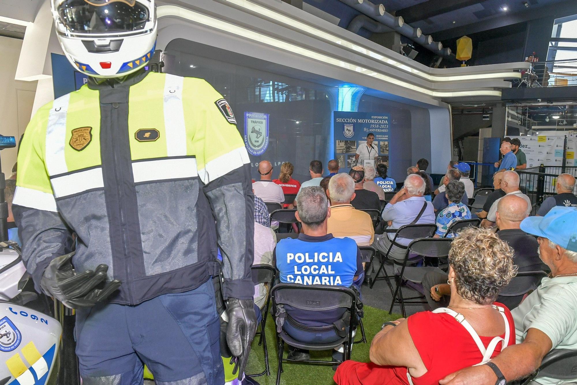 La Policía Local de Las Palmas de Gran Canaria inaugura una exposición por el 85 aniversario de su Sección Motorizada