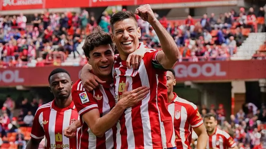 Un solitario gol de penalti de Alcaraz dio la victoria a un Granada que terminó con 9