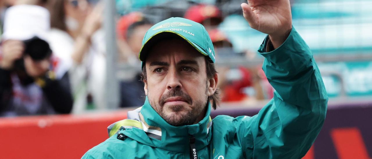 Alonso acaba con nuevo &#039;dardo&#039; a la FIA: &quot;Que corran los demás las sprint&quot;