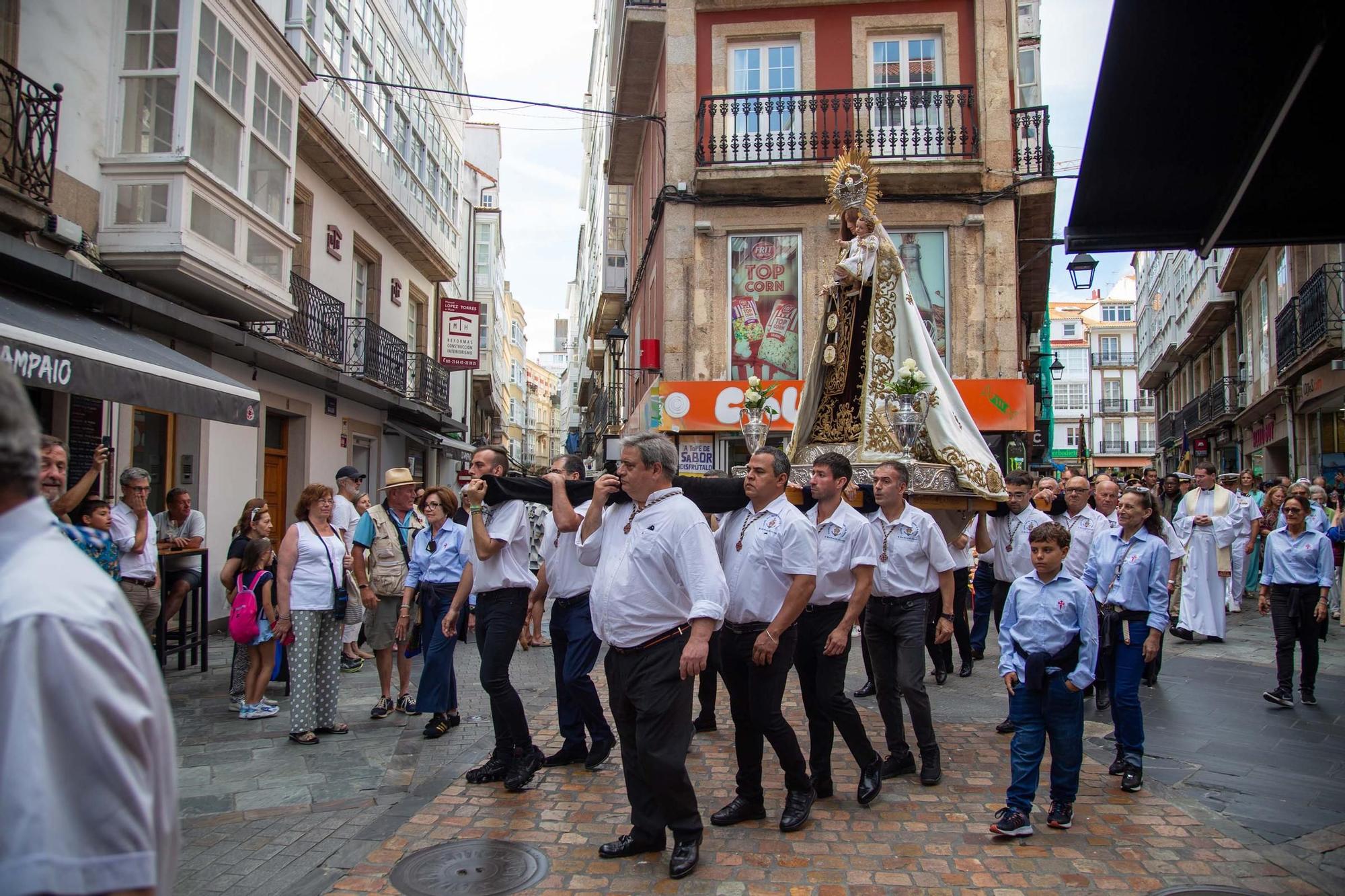 Los marineros de A Coruña celebran la festividad de la Virgen del Carmen