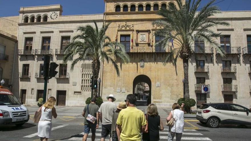 Elche cierra el año 2016 con un superávit de 10,7 millones