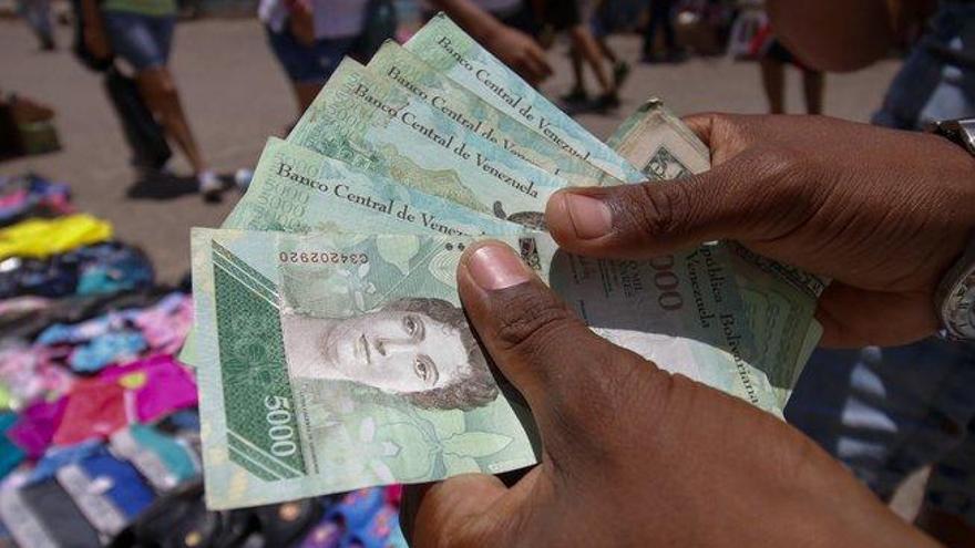 Venezuela: el bolívar se ha depreciado un 97,36 % en lo que va de 2019