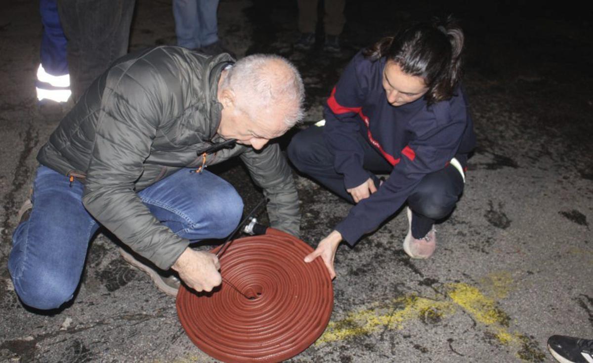 Alcaldes y operarios, primer retén ante un incendio