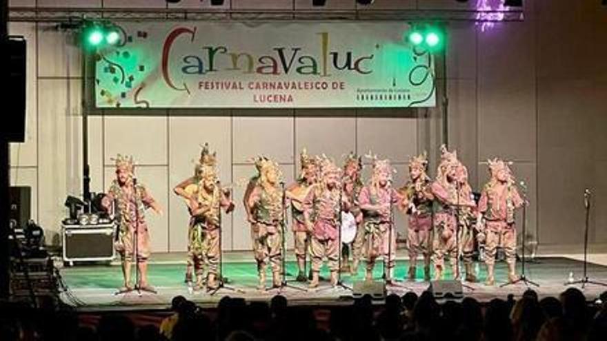 Navalmoral de la Mata ofrece la actuación de una comparsa de carnaval y  teatro - El Periódico Extremadura