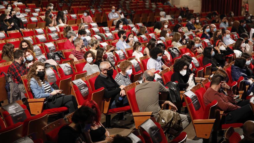 María José Llergo transladó el flamenco cordobés al Teatro de la Laboral