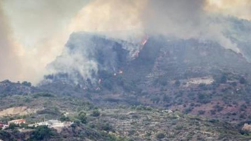 El incendio de la Vall d&#039;Uixó saca a la luz restos de armamento de la Guerra Civil