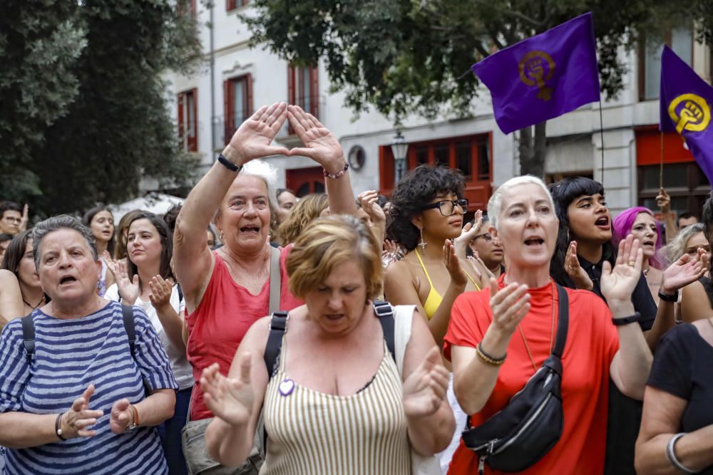 Concentraciones en Palma y en Cala Rajada en contra de la manada alemana