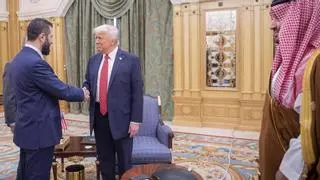 Trump se reúne con Al Sharaa, el presidente de Siria, y le reclama normalizar las relaciones con Israel