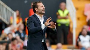 Rubén Baraja, en la banda de Mestalla