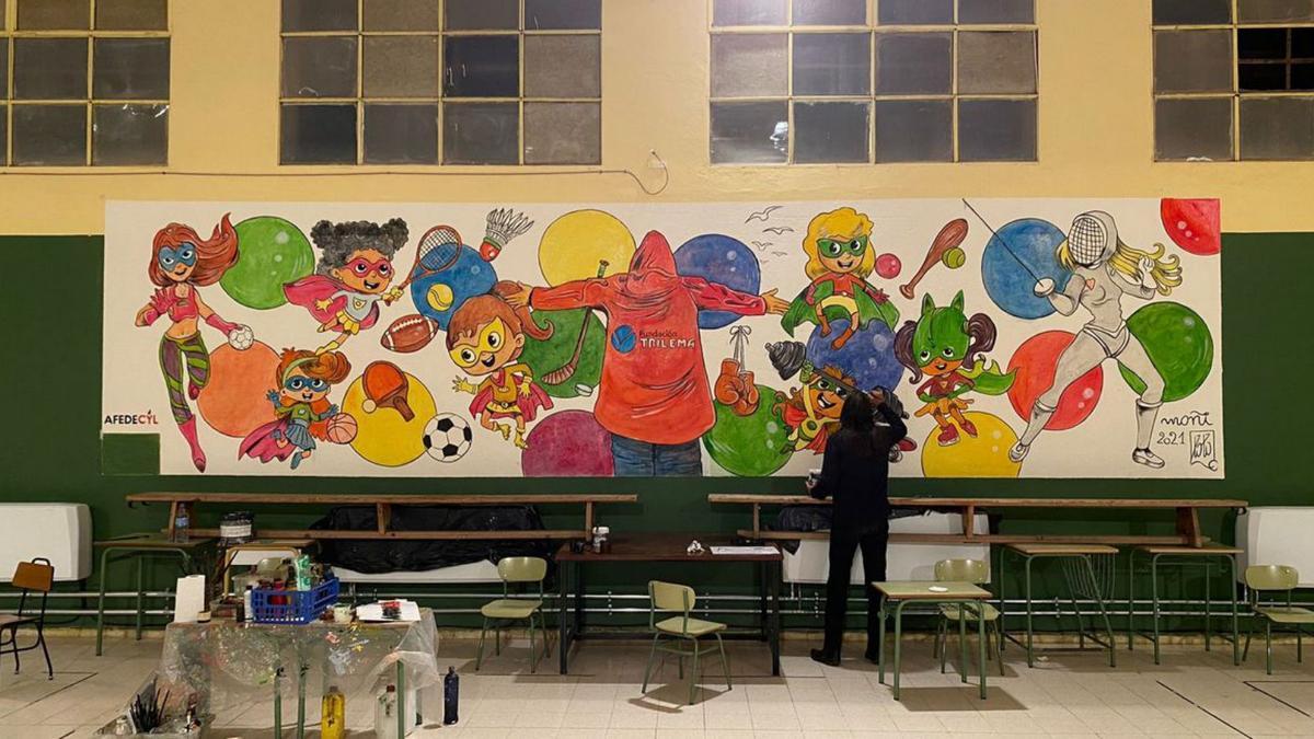 El mural por el deporte en igualdad del colegio Trilema, ya finalizado