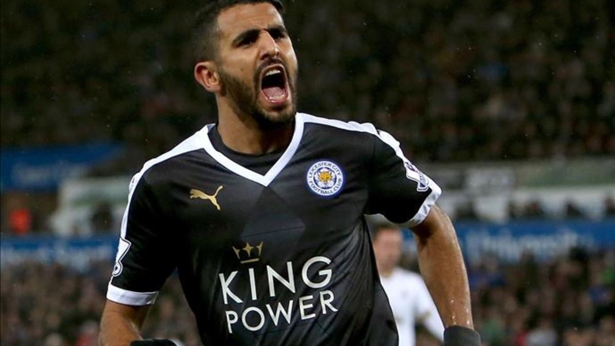 Seguir en el Leicester es la primera opción de Mahrez para la próxima temporada