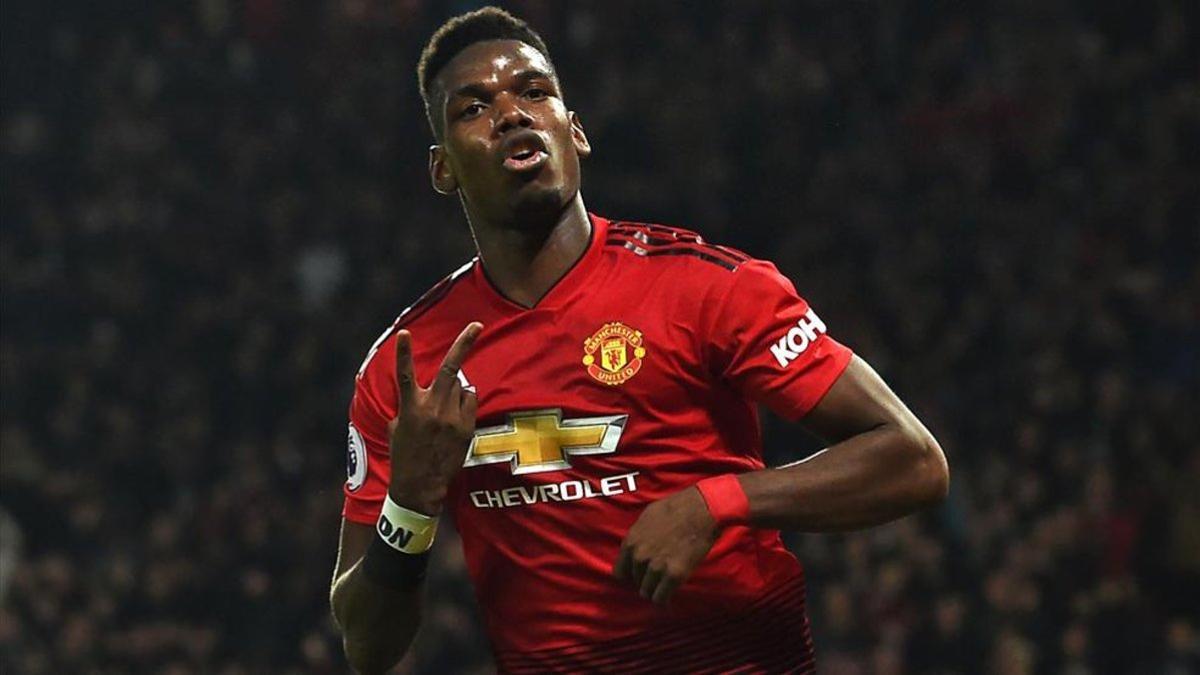 Pogba celebra un tanto con el United