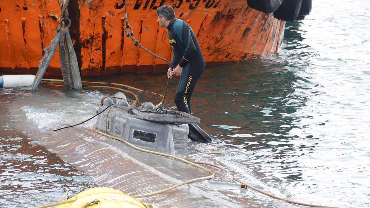 El alijo del narcosubmarino de Pontevedra alcanzó las 4,5 toneladas de cocaína.