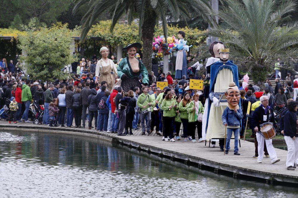 Plantada de gegants i cercavila a Girona