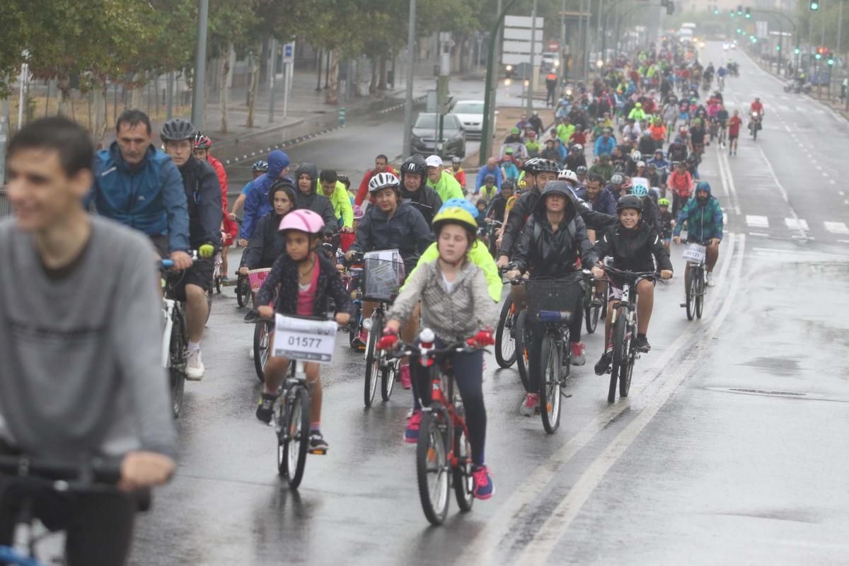 La Fiesta de la Bicicleta desafía a la lluvia