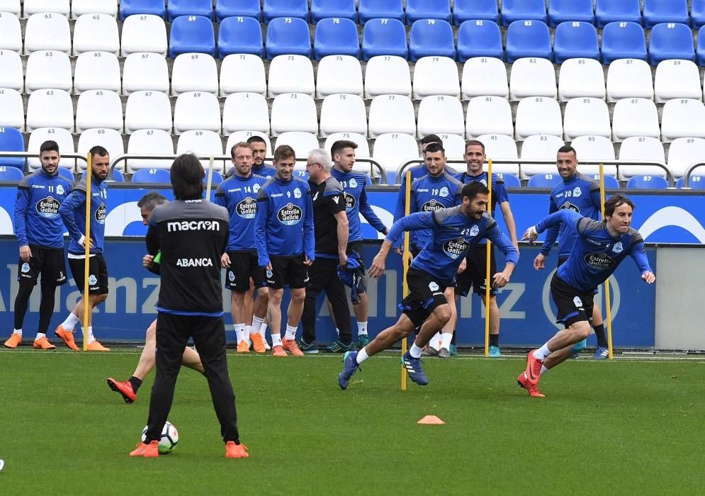 El Dépor se entrena antes de recibir al Barça