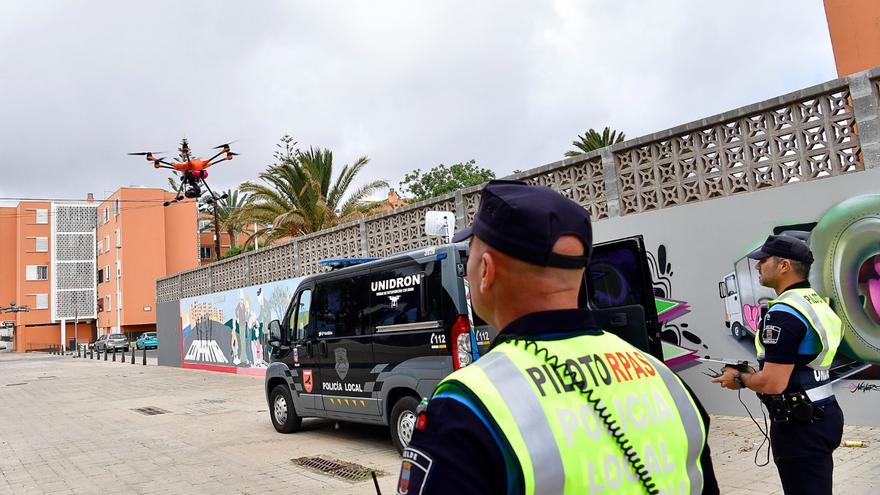 La Unidad de Drones de la Policía Local de Telde se traslada a La Palma para colaborar en la seguridad del Carnaval de Santa Cruz