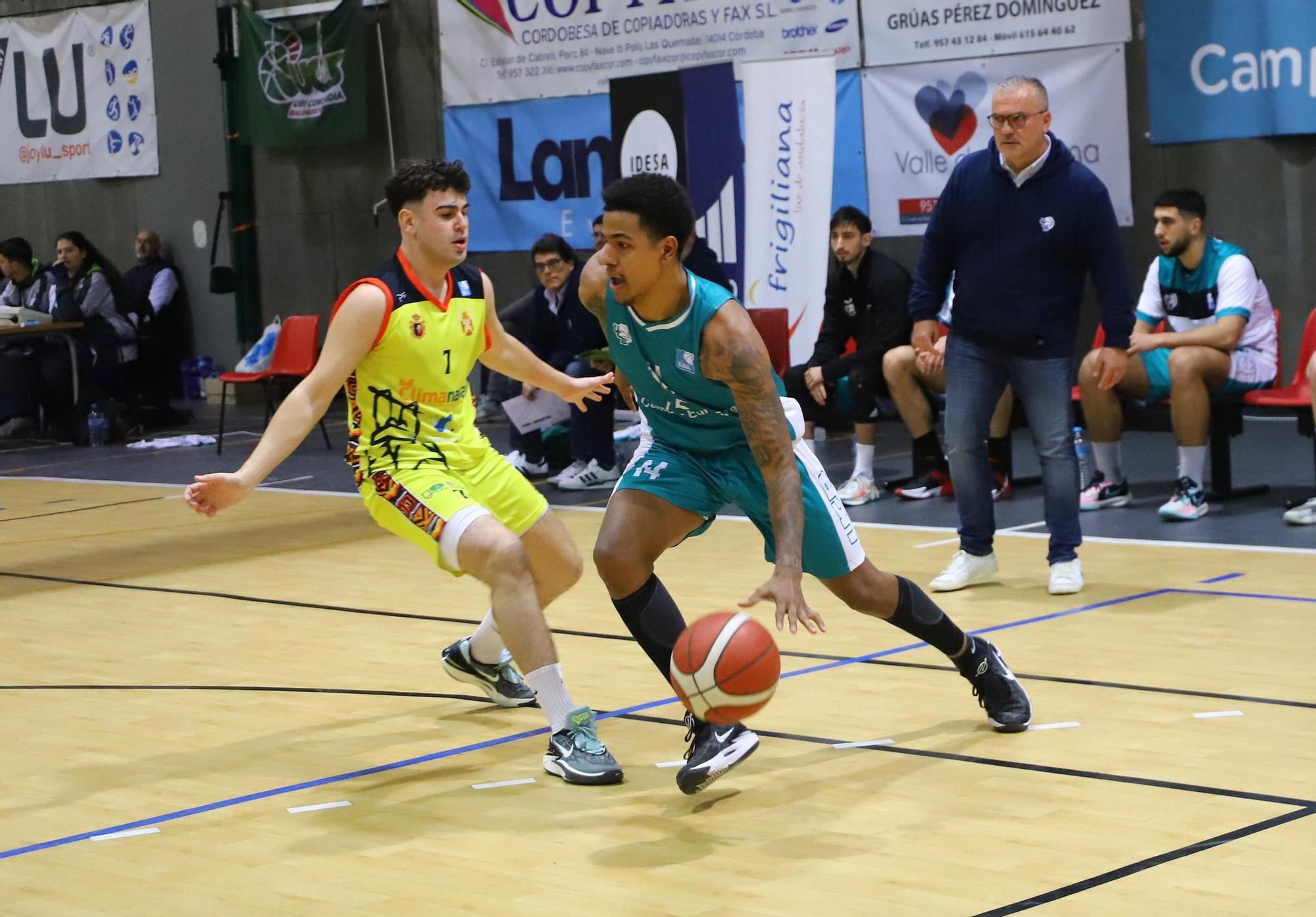 El derbi Camper Eurogaza UCB - Climanavas Agrometal Peñarroya en imágenes
