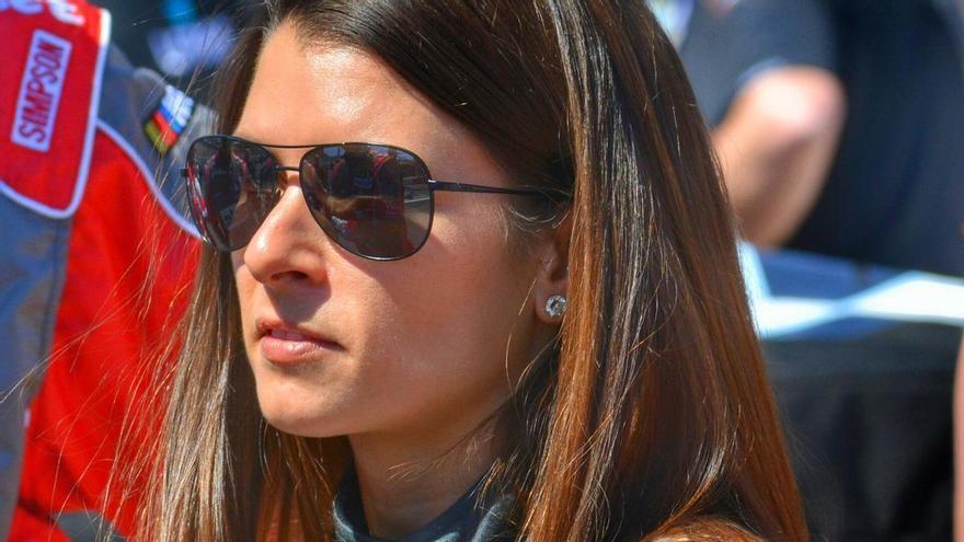 Danica Patrick: Prement l'accelerador sense cap mania
