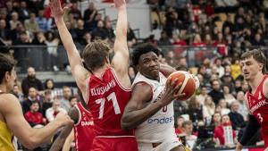 Grave lesión de Osobor, con rotura del ligamento cruzado anterior de la rodilla izquierda